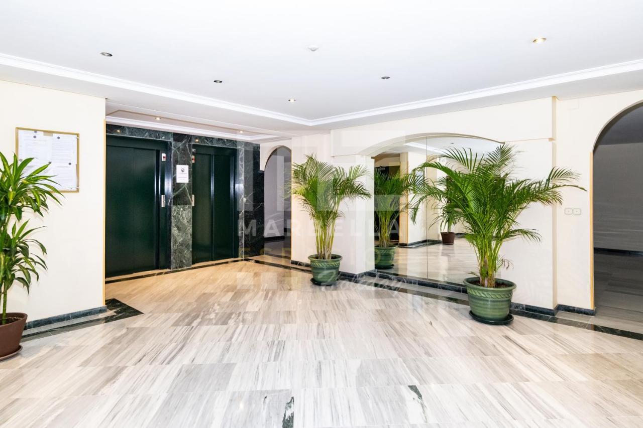 Amplio Planta Jardin Nagueles Marbellac