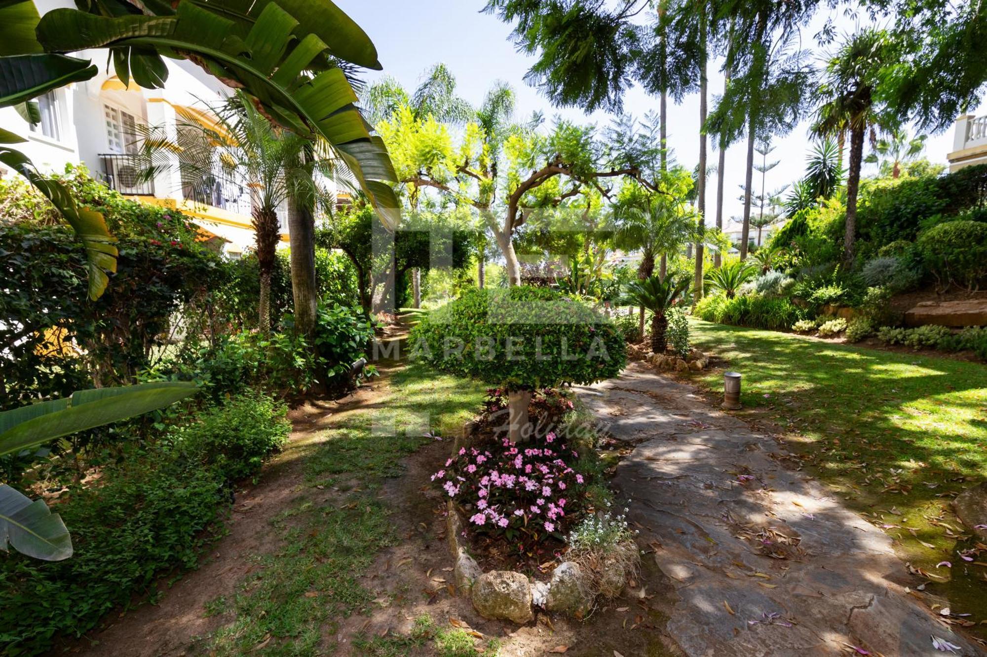Amplio Planta Jardin Nagueles Appartement *