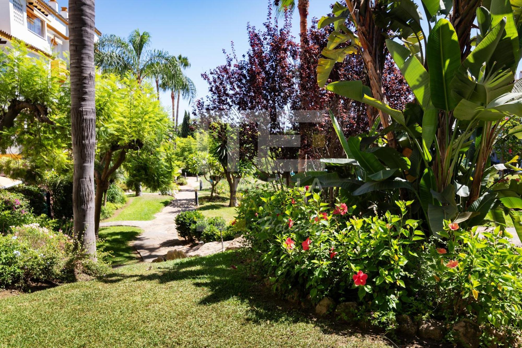 Amplio Planta Jardin Nagueles * Marbellac